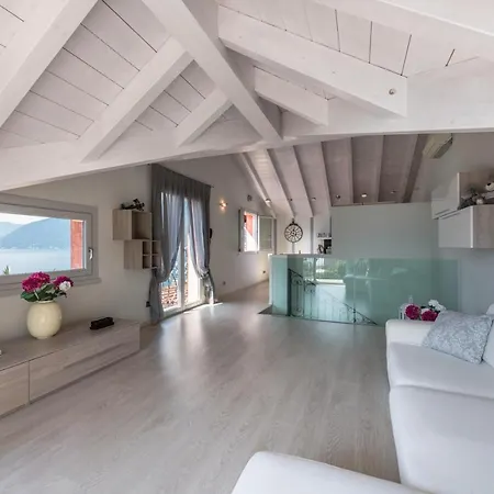 Villa Privata Con Piscina Colonno
